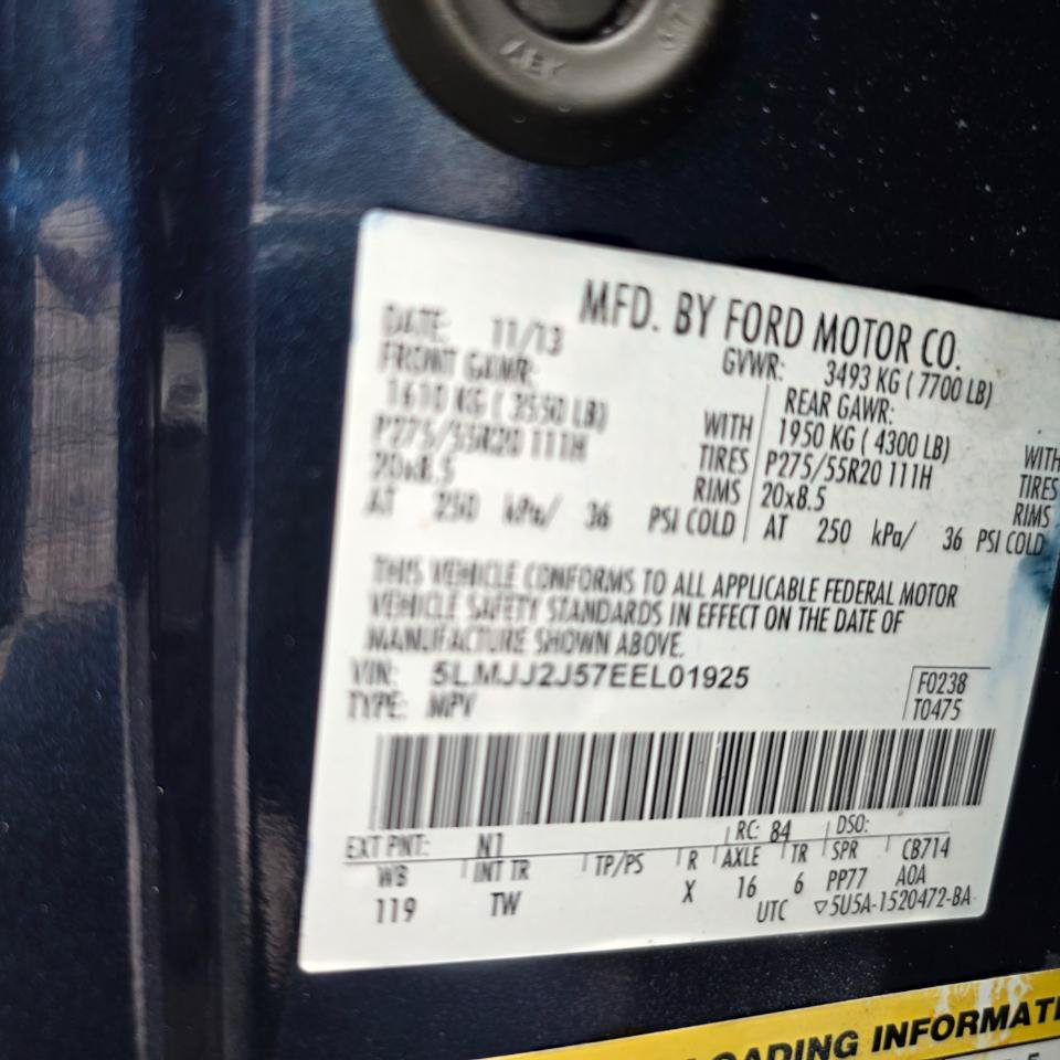 Used 2014 Lincoln Navigator 4WD image 36