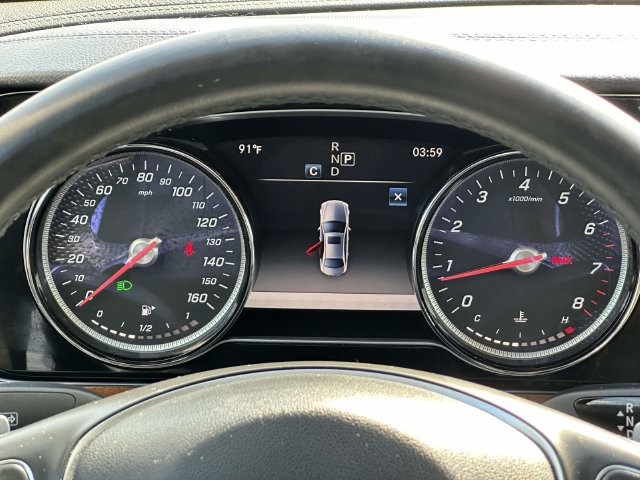 Used 2018 Mercedes-Benz E 300 4MATIC image 26