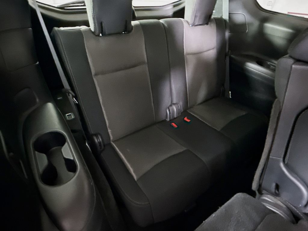 Used 2020 Nissan Pathfinder S image 30