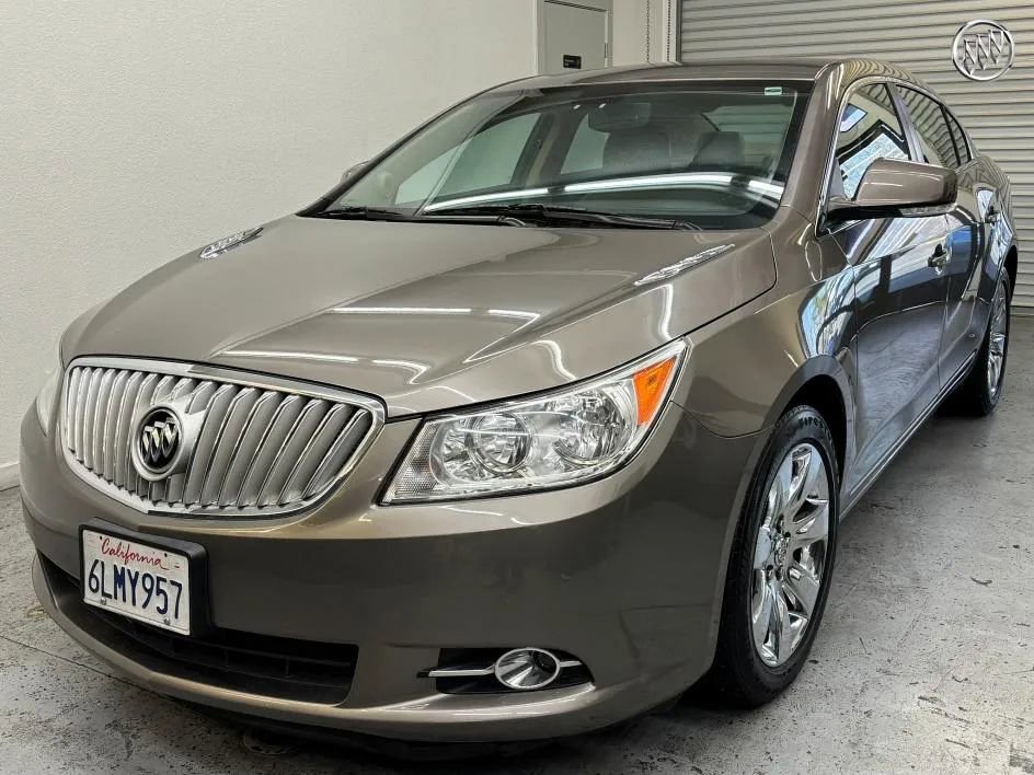 Used 2010 Buick LaCrosse CXL w/ Entertainment Package image 3