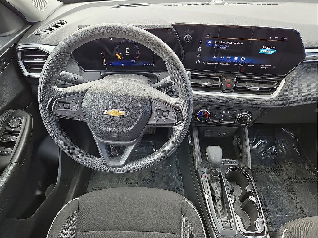 Used 2025 Chevrolet TrailBlazer LT image 17