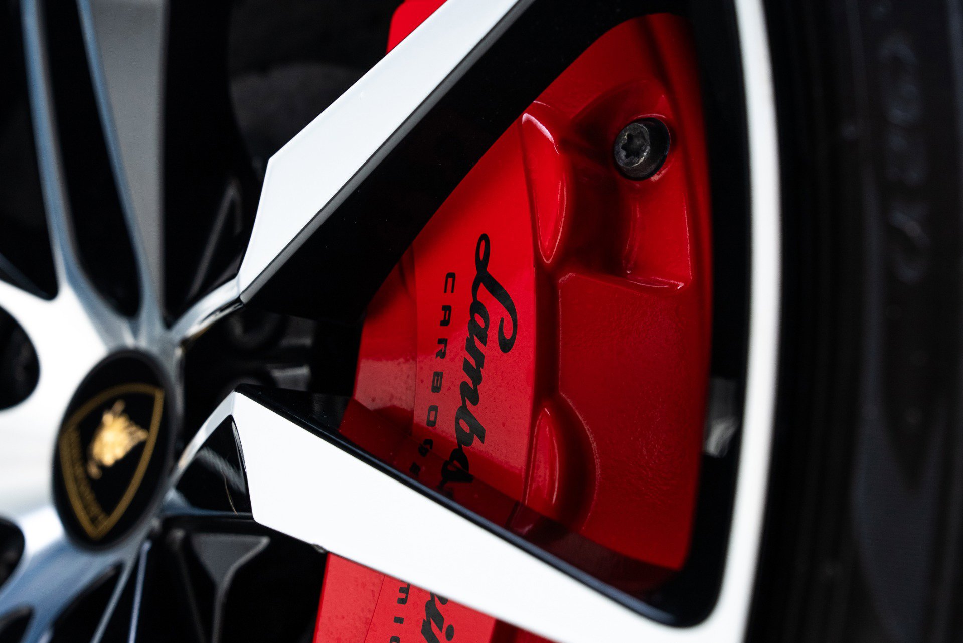 Used 2017 Lamborghini Aventador S image 20