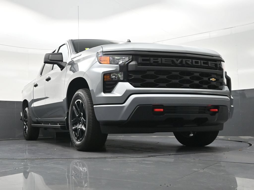 Used 2026 Chevrolet Silverado 1500 Custom RWD image 32