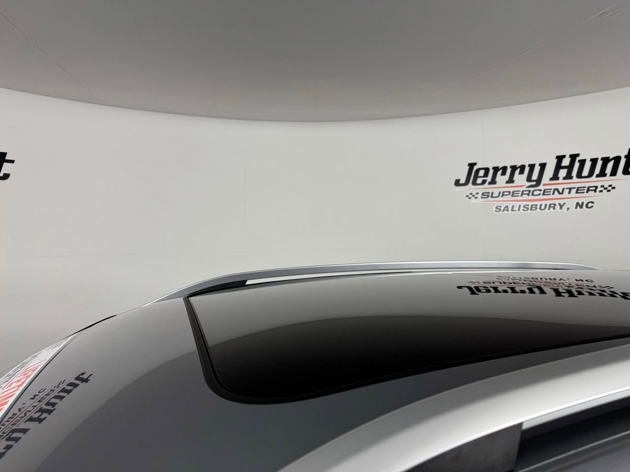 Used 2024 Volkswagen Taos SE image 13