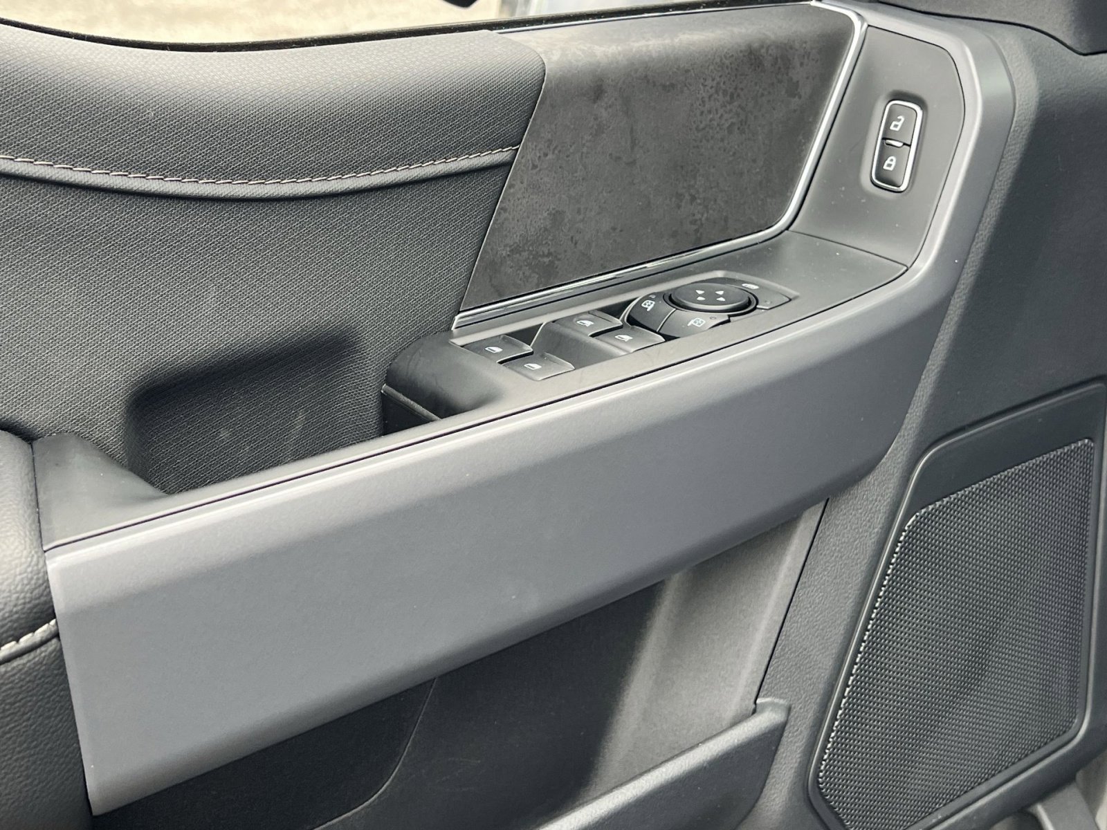 New 2026 Ford F150 XLT w/ Equipment Group 302A MID image 15