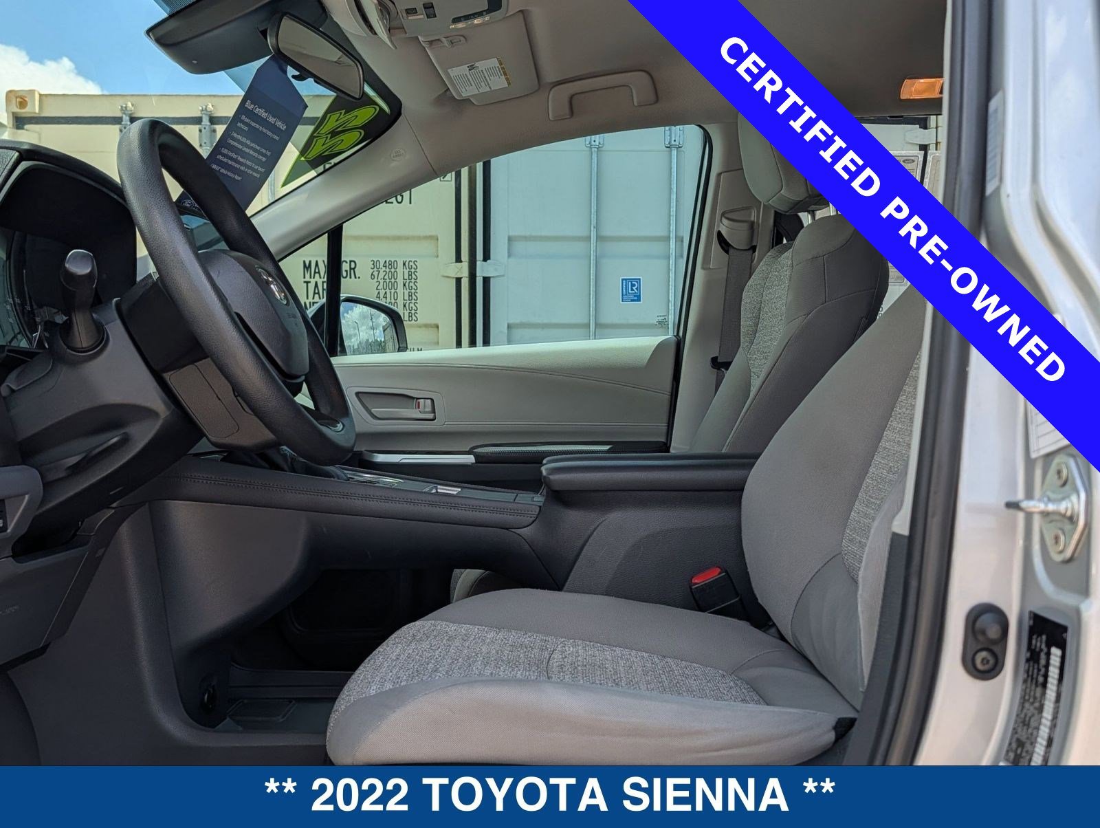 Used 2022 Toyota Sienna LE FWD image 20