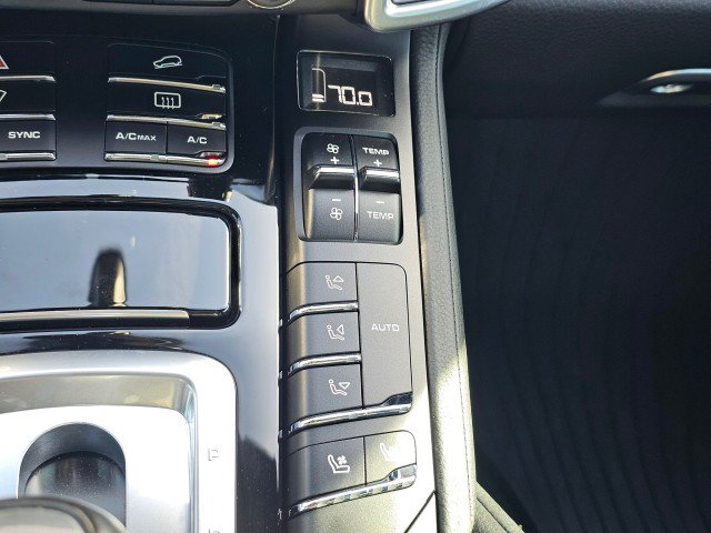 Used 2017 Porsche Cayenne Platinum Edition AWD/4WD image 36