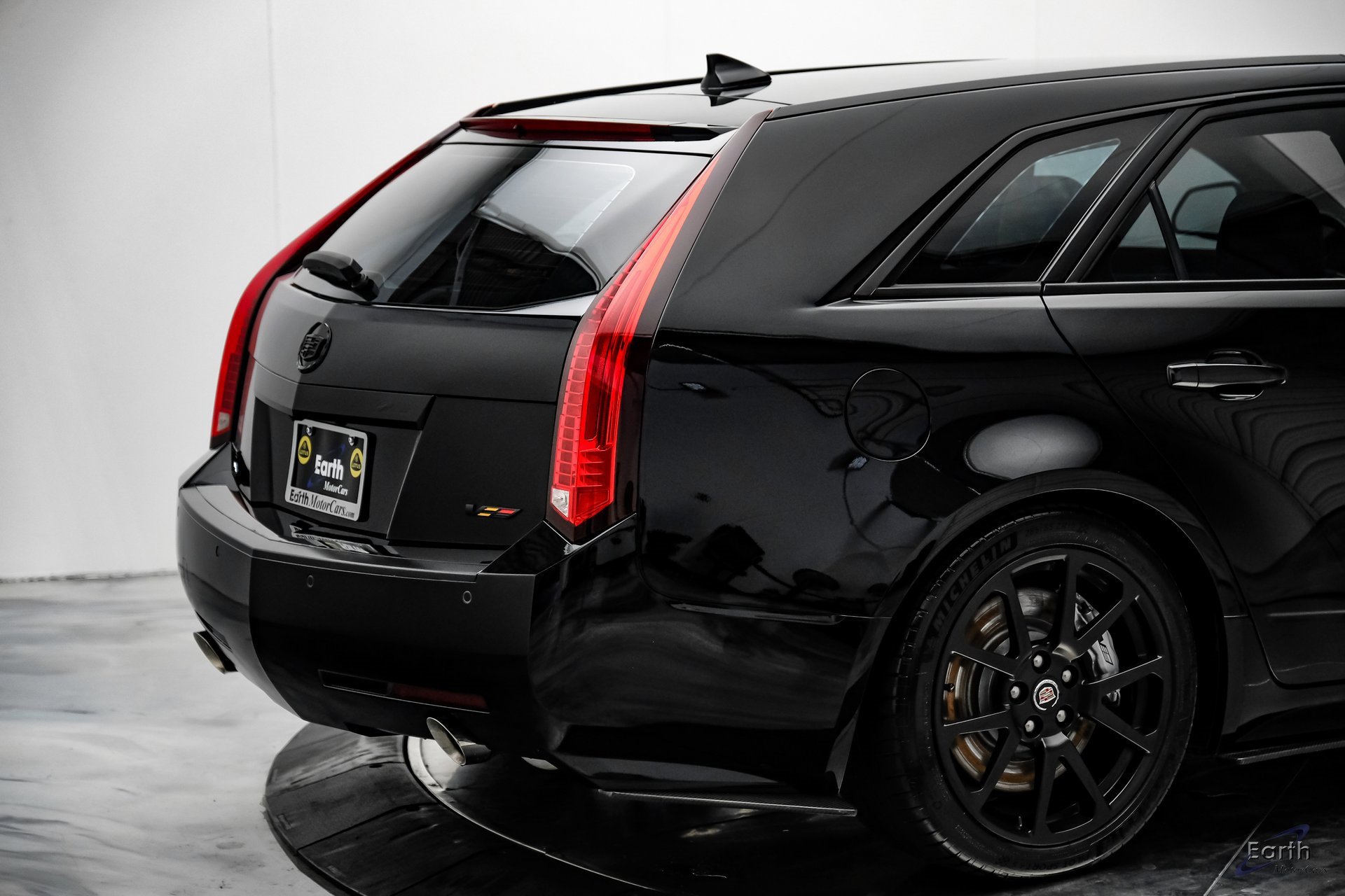 Used 2013 Cadillac CTS V image 14