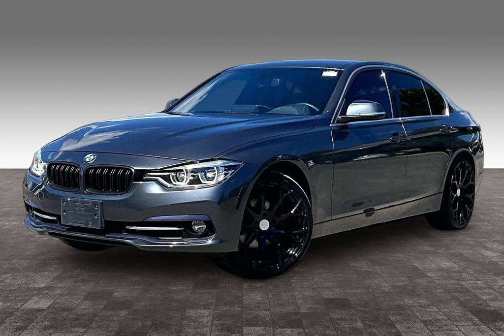 Used 2018 BMW 330i Sedan RWD image 2