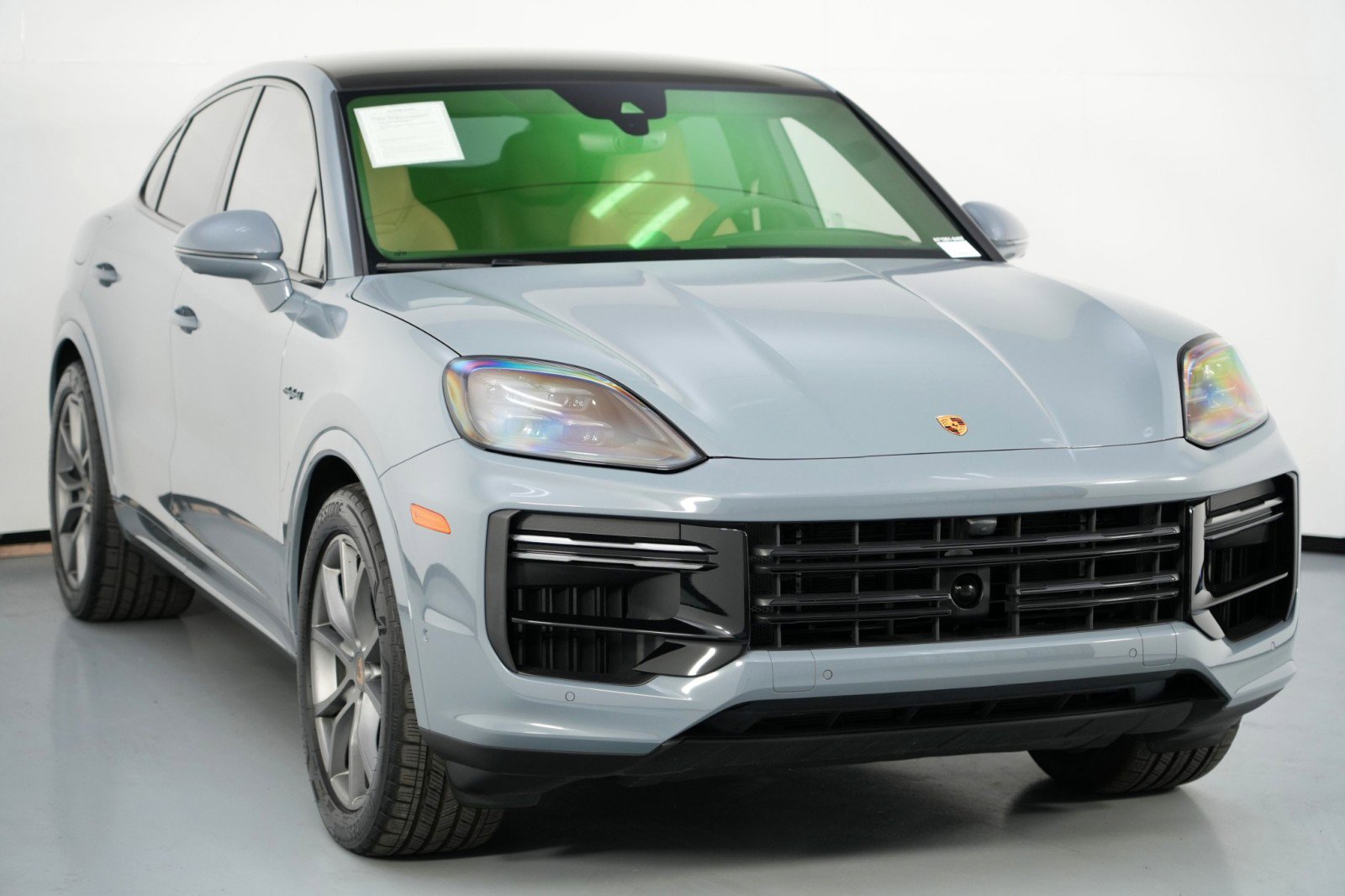 Used 2024 Porsche Cayenne Turbo AWD/4WD image 60