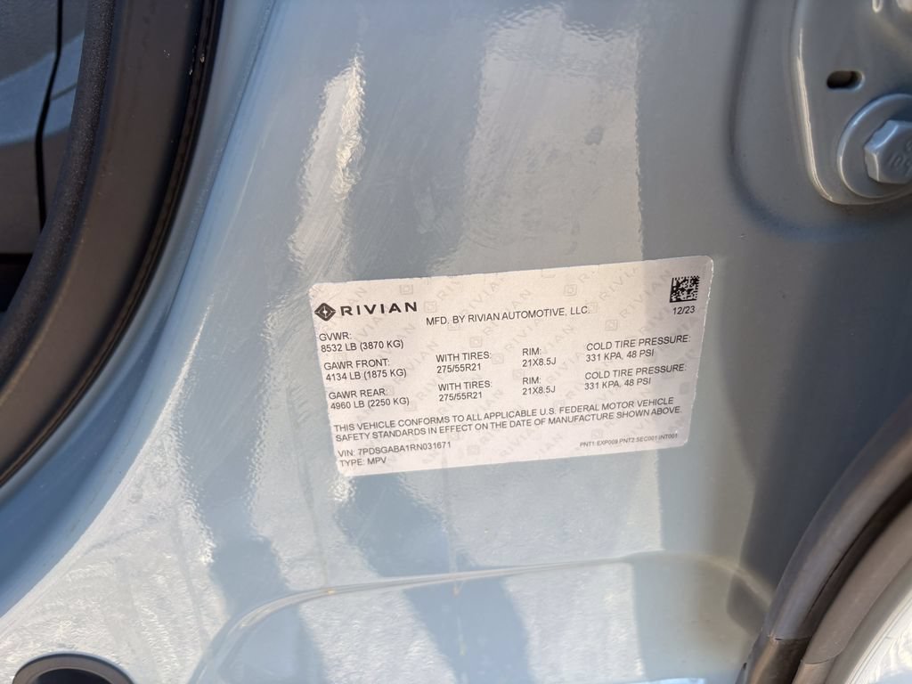 Used 2024 Rivian R1S Adventure AWD/4WD image 5