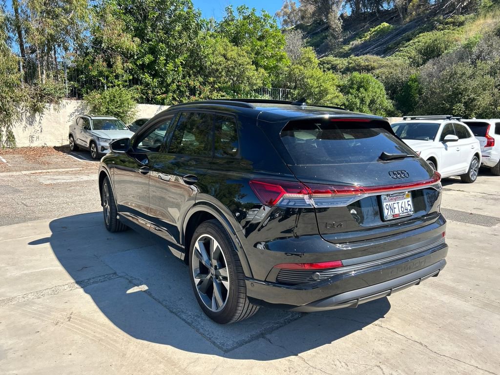 Used 2024 Audi Q4 e-tron Prestige w/ Black Optic Package image 5