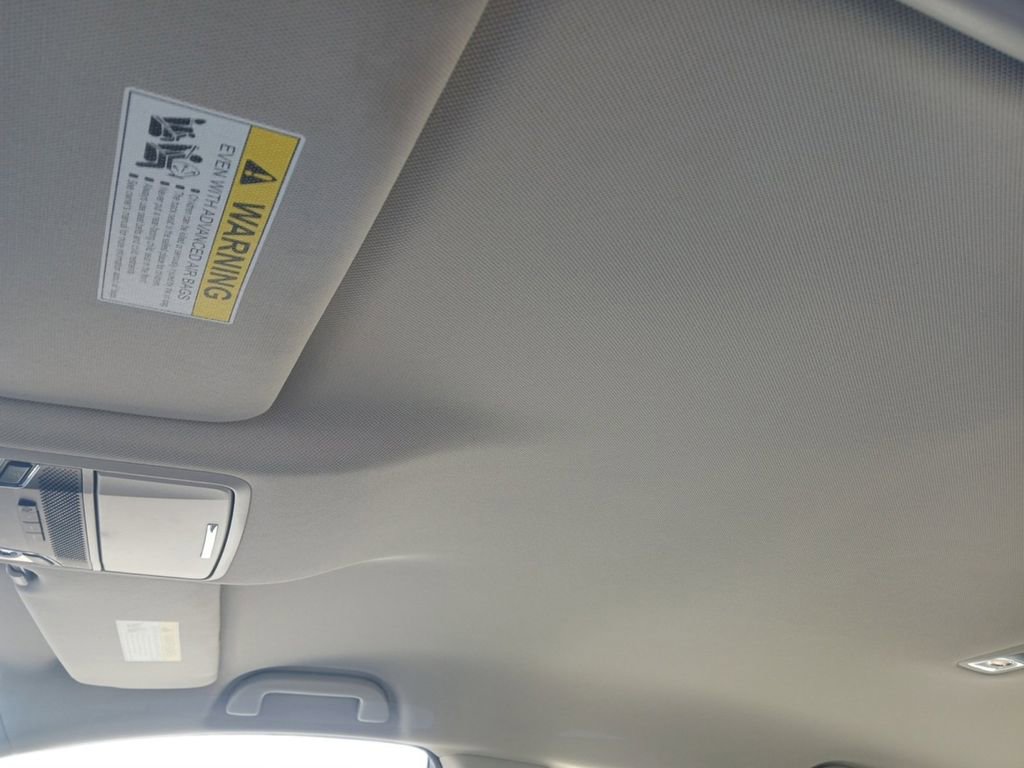 Used 2018 Honda Clarity Touring image 11