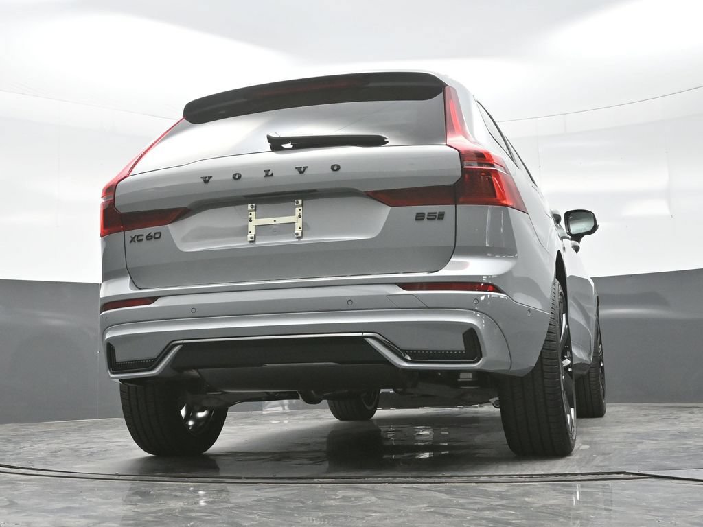 New 2026 Volvo XC60 B5 Ultra w/ Climate Package AWD/4WD image 24