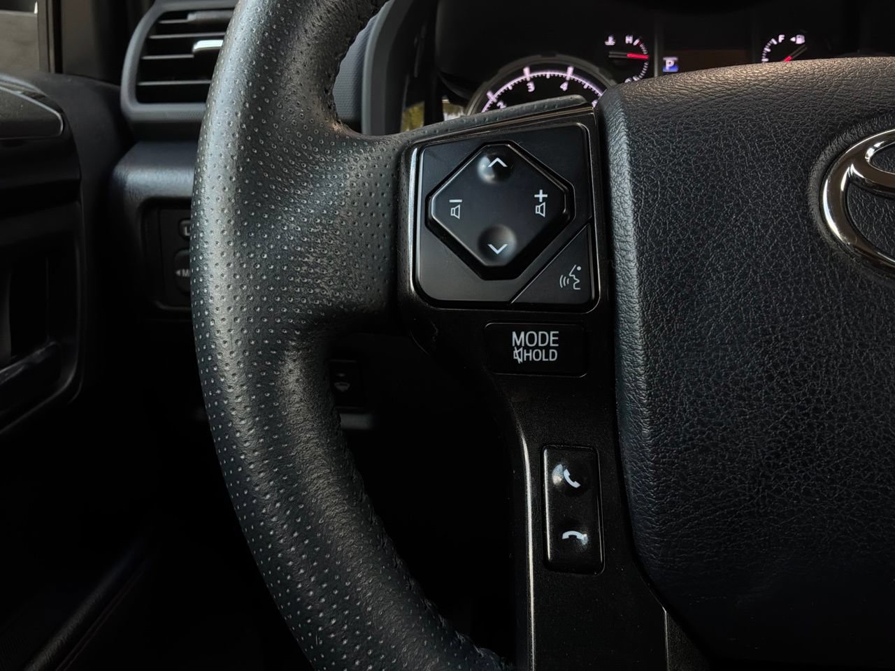 Used 2023 Toyota 4Runner TRD Off-Road AWD/4WD image 37