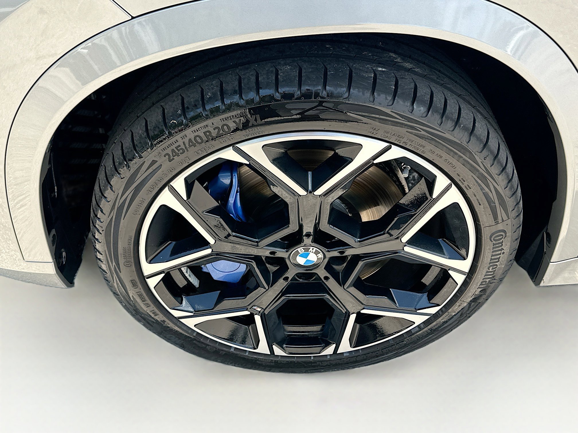 Certified 2024 BMW X1 M35i w/ Shadowloine Package AWD/4WD image 33