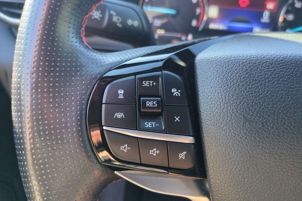 Used 2022 Ford Explorer ST-Line image 25