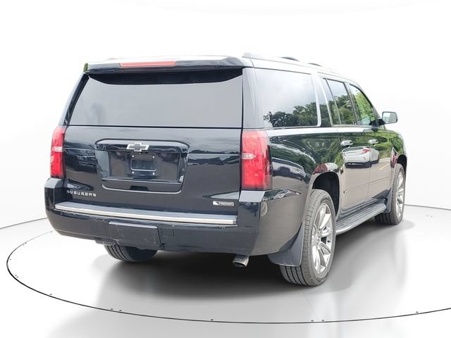 Used 2017 Chevrolet Suburban Premier AWD/4WD image 4