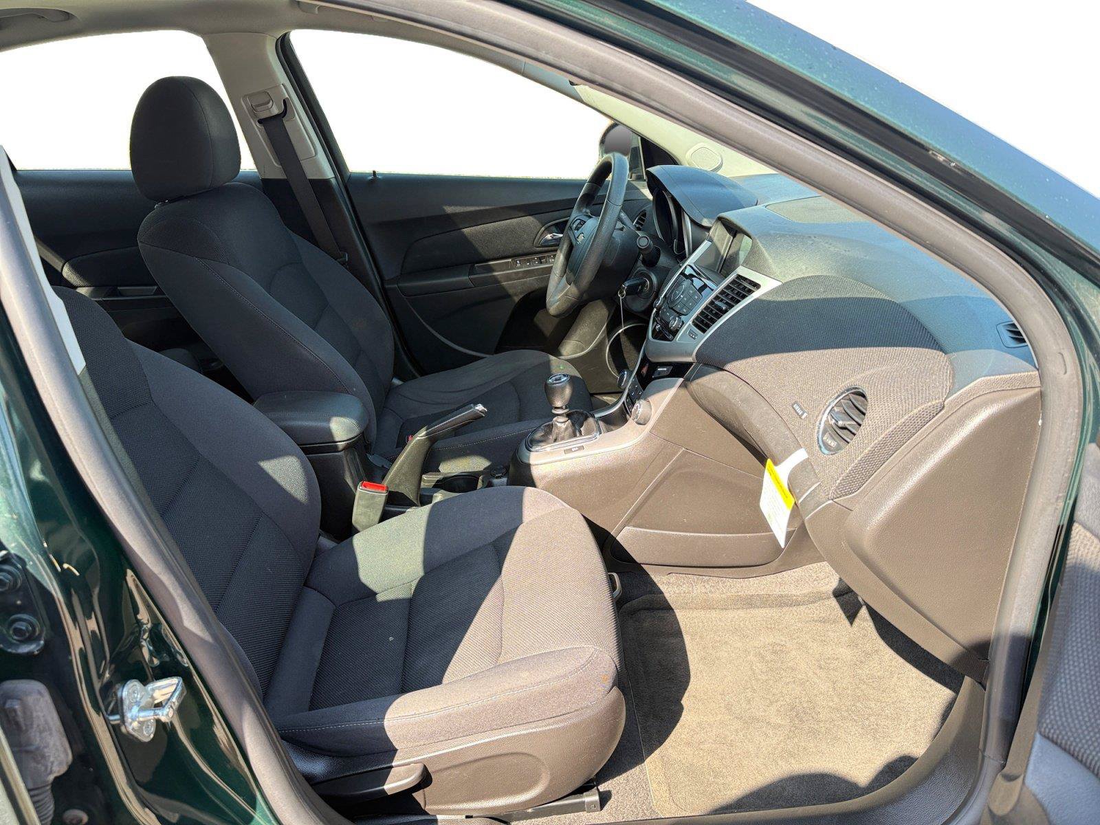 Used 2015 Chevrolet Cruze LT w/ Sun And Sound Package FWD image 25