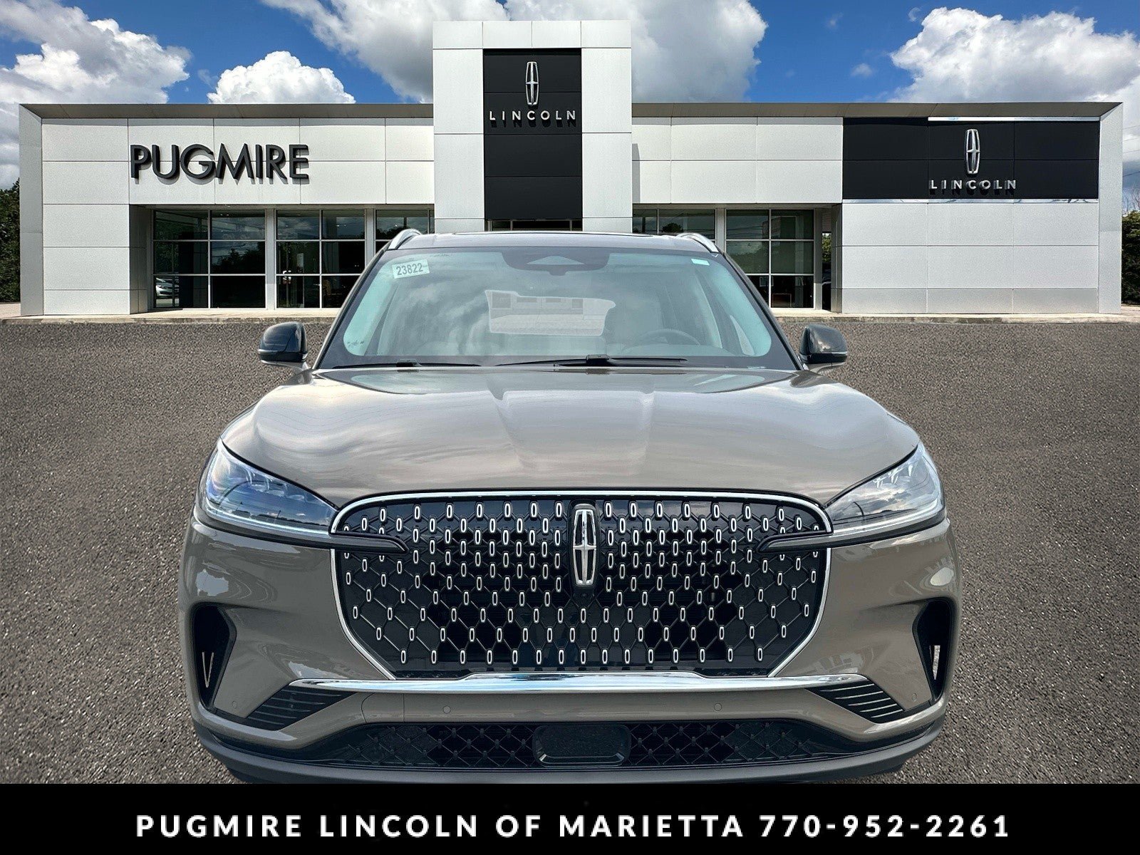 New 2026 Lincoln Aviator 2WD image 2