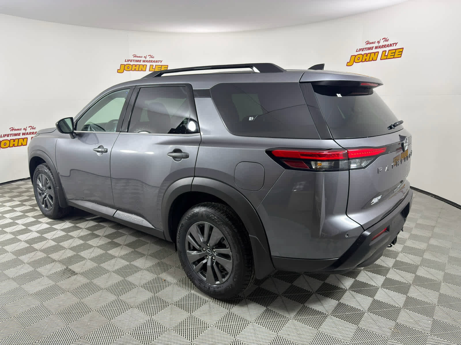 New 2026 Nissan Pathfinder SV w/ SV Premium Package image 3