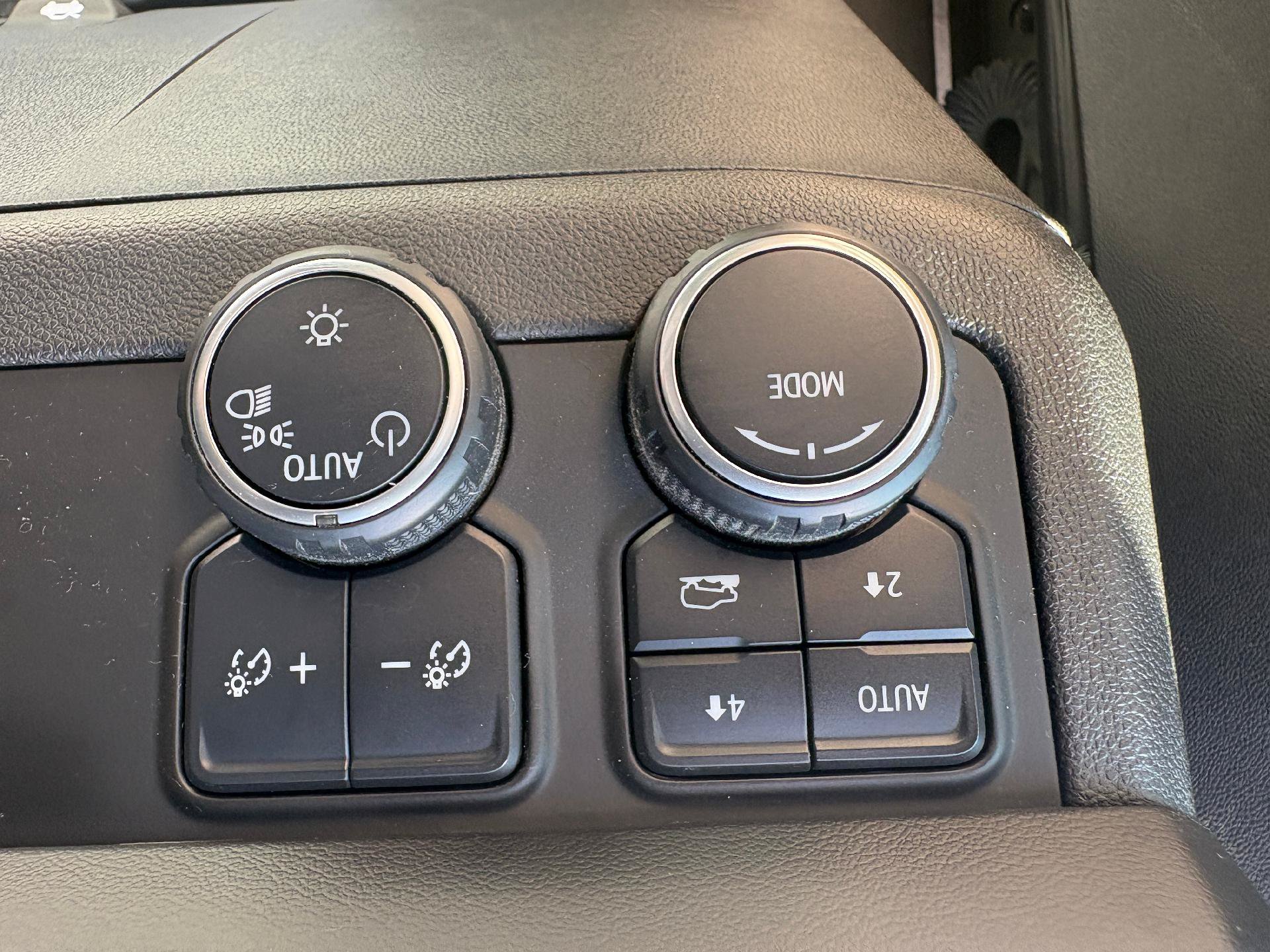 Used 2021 Chevrolet Tahoe LS AWD/4WD image 18
