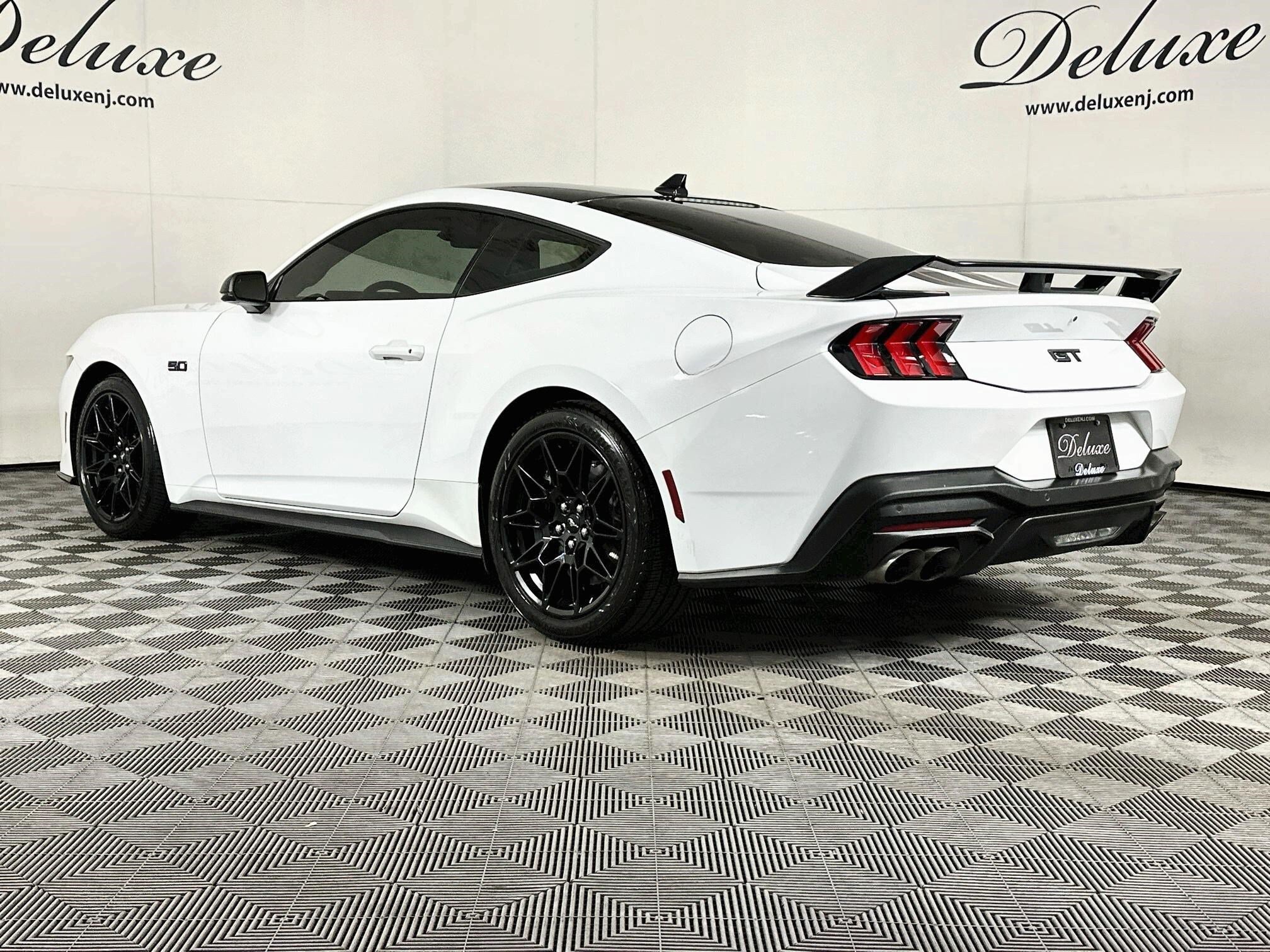 Used 2024 Ford Mustang GT Premium w/ GT Performance Package RWD image 4
