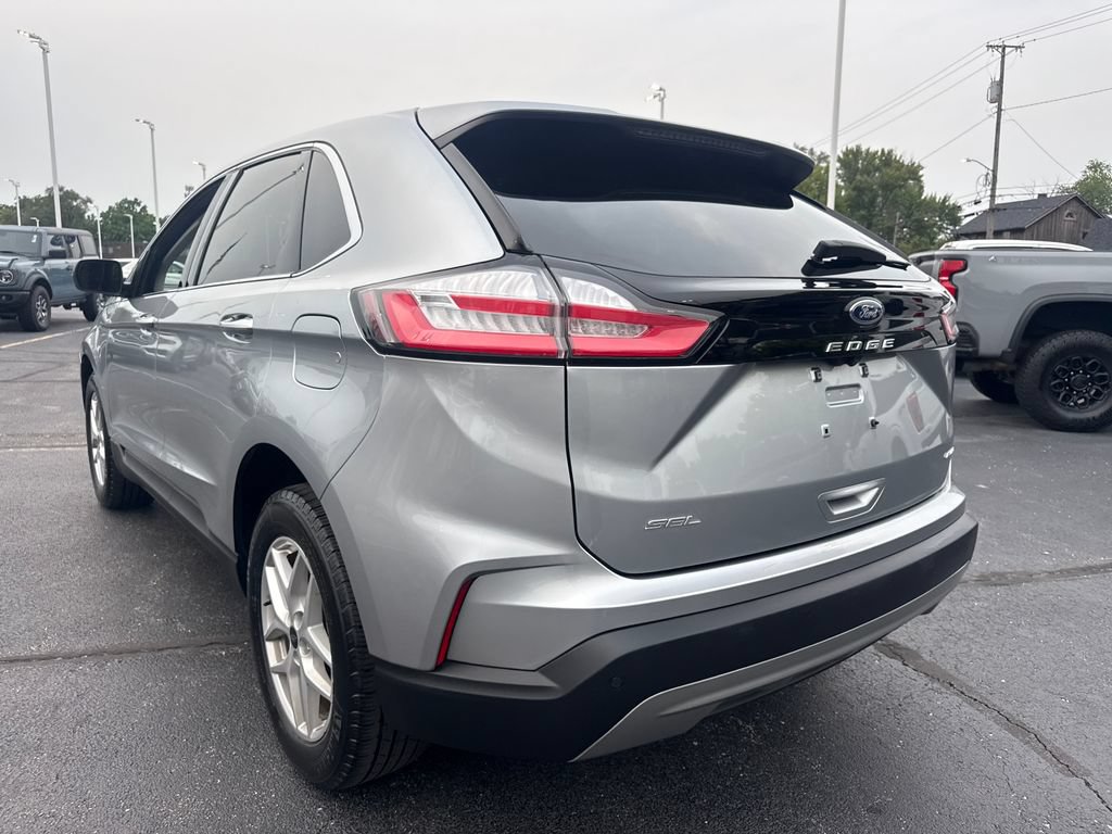 Used 2024 Ford Edge SEL w/ Convenience Package AWD/4WD image 11