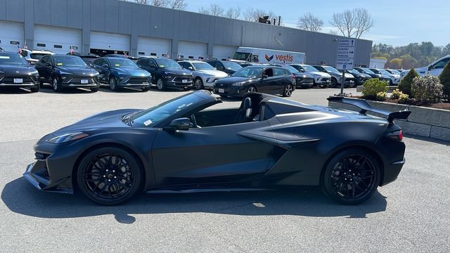 Used 2025 Chevrolet Corvette Z06 w/ Z07 Performance Package RWD image 31