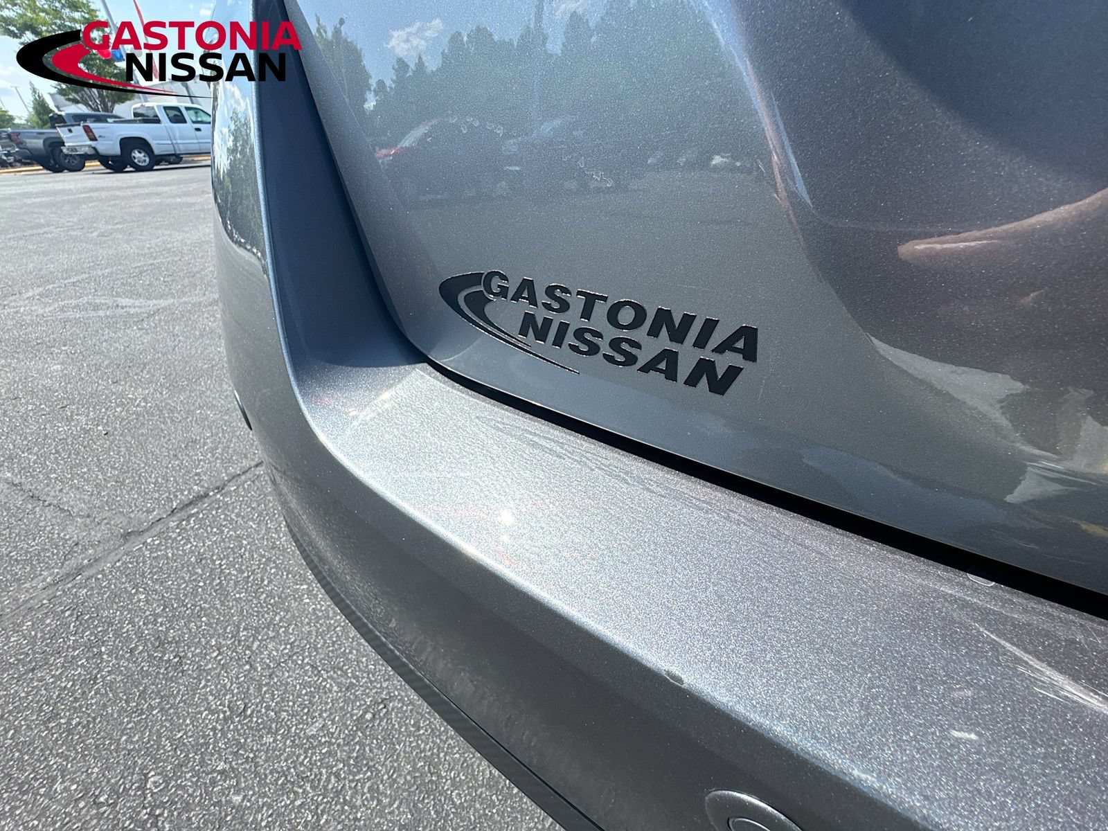 Used 2025 Nissan Versa SV FWD image 40