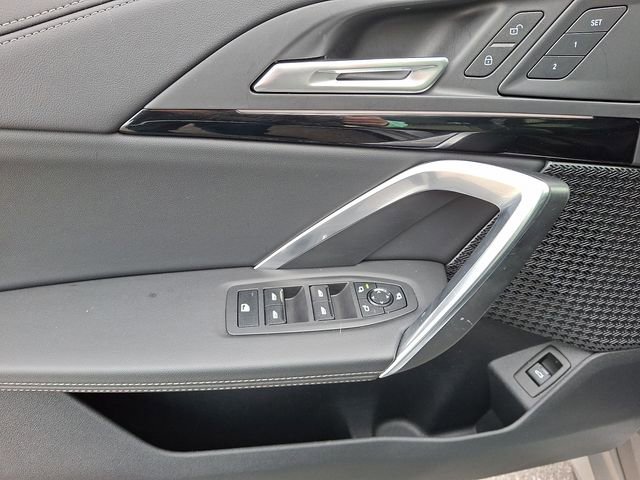 Used 2025 BMW X1 xDrive28i image 16