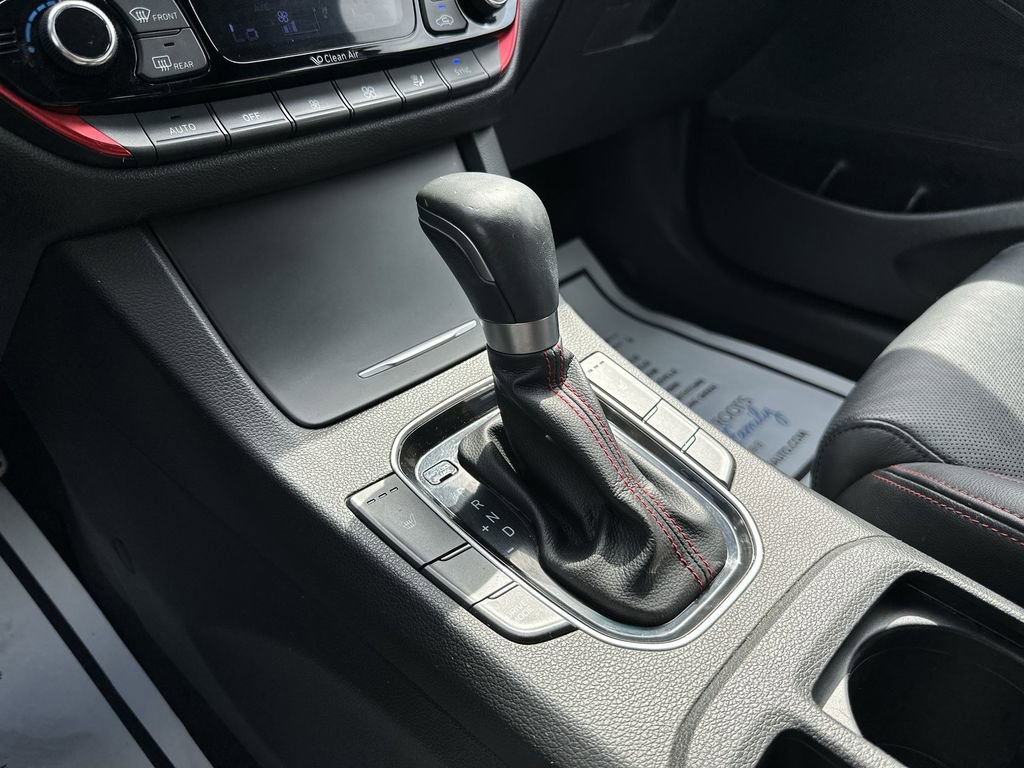 Used 2018 Hyundai Elantra GT Sport image 19