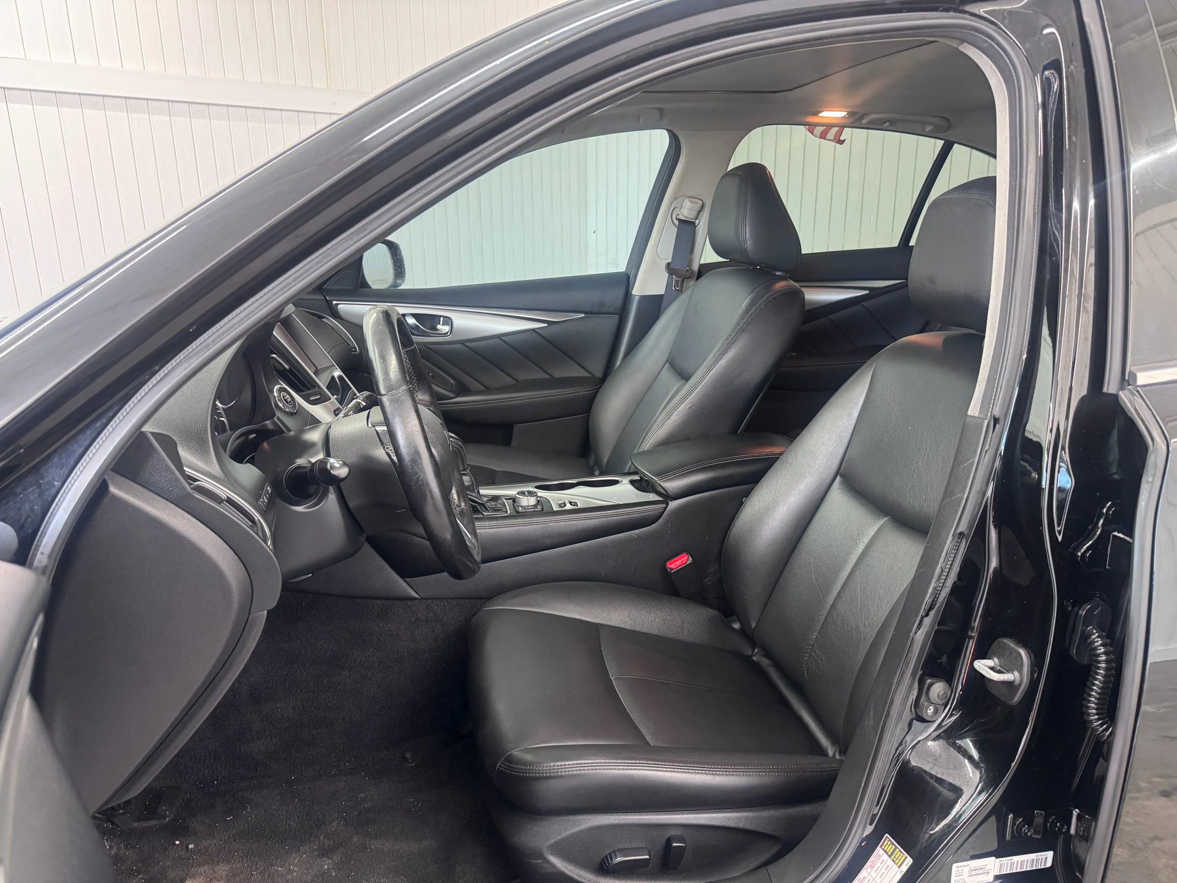 Used 2019 INFINITI Q50 Luxe RWD image 9