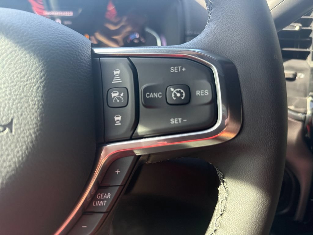 New 2025 RAM 2500 Laramie AWD/4WD image 23