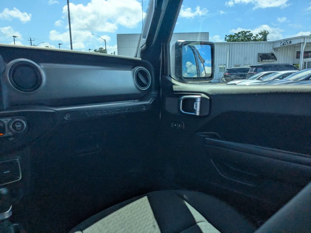 Used 2021 Jeep Wrangler Sport AWD/4WD image 17