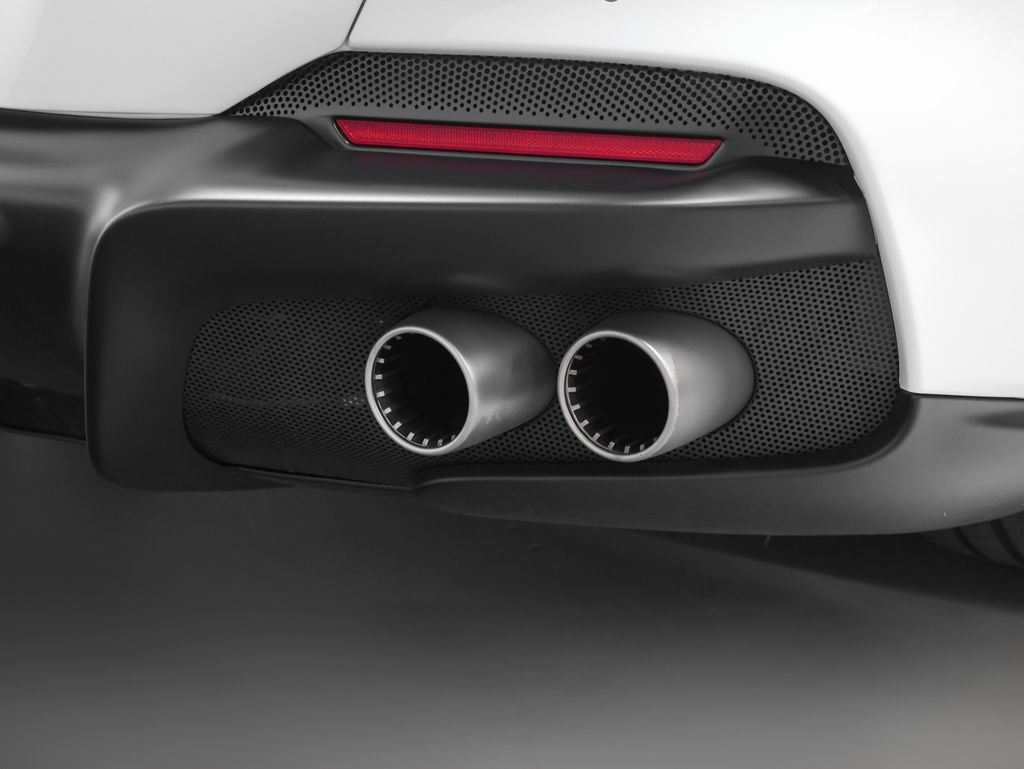 Certified 2022 Ferrari Portofino M RWD image 34