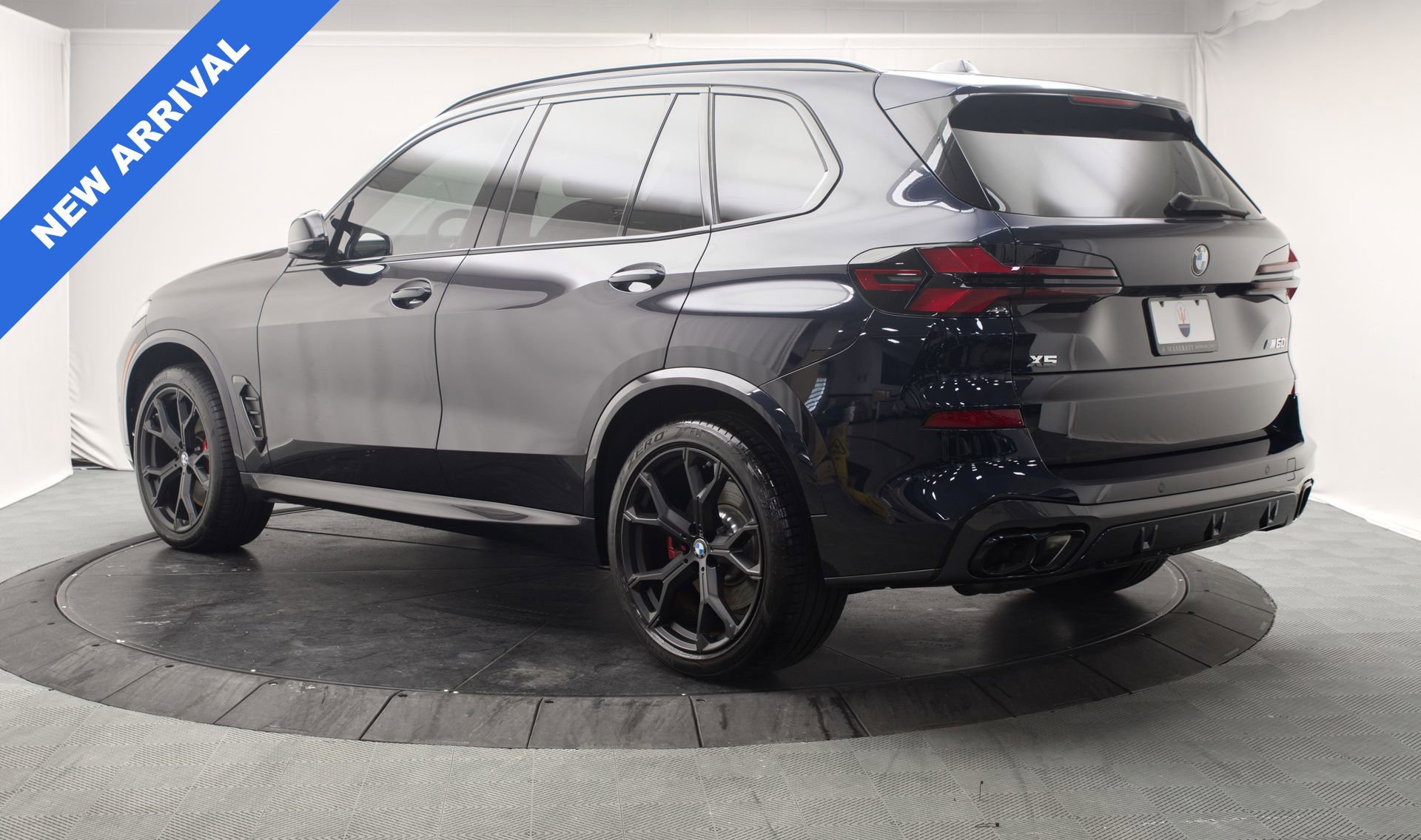 Used 2026 BMW X5 M60i AWD/4WD image 5
