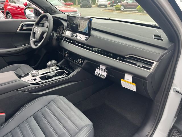 New 2026 Mitsubishi Outlander LE FWD image 34
