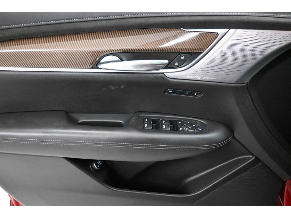 Certified 2023 Cadillac XT6 Sport w/ Platinum Package image 33