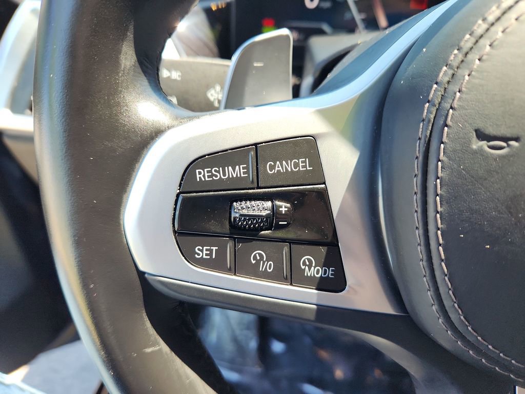 Used 2025 BMW X6 xDrive40i w/ Parking Assistance Package AWD/4WD image 19