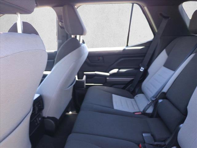 Certified 2025 Toyota 4Runner TRD Off-Road AWD/4WD image 18
