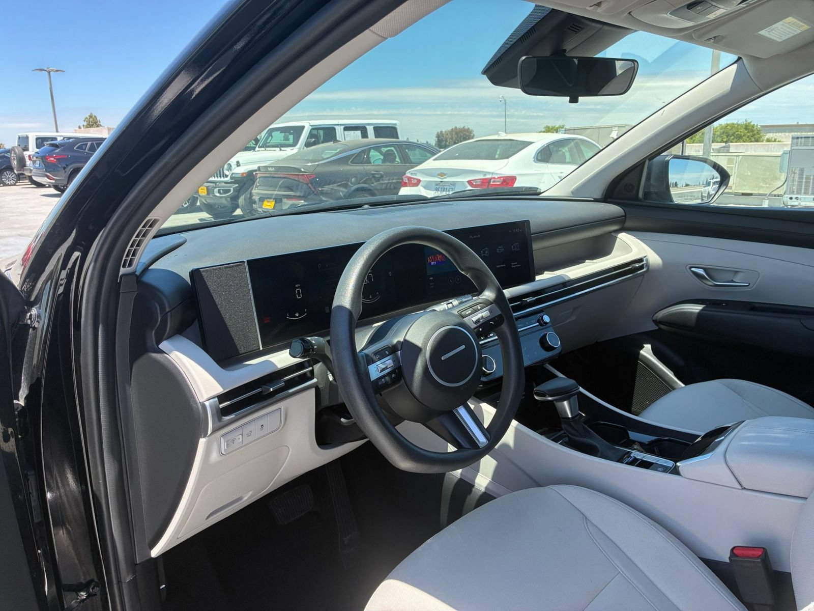 Used 2025 Hyundai Tucson SEL AWD/4WD image 35
