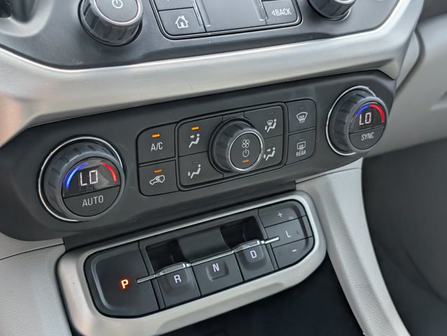 Used 2023 GMC Acadia SLE FWD image 24