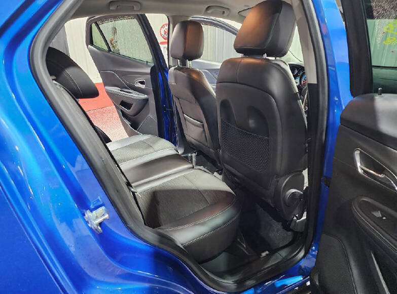 Used 2015 Buick Encore FWD image 11