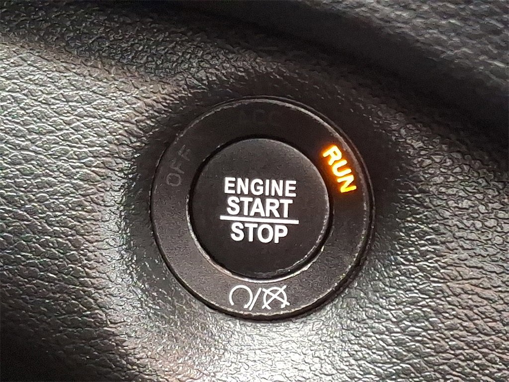 Used 2023 Jeep Cherokee Altitude Lux w/ Lux Elite Package image 26