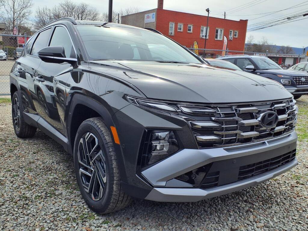 New 2026 Hyundai Tucson Limited AWD/4WD image 2