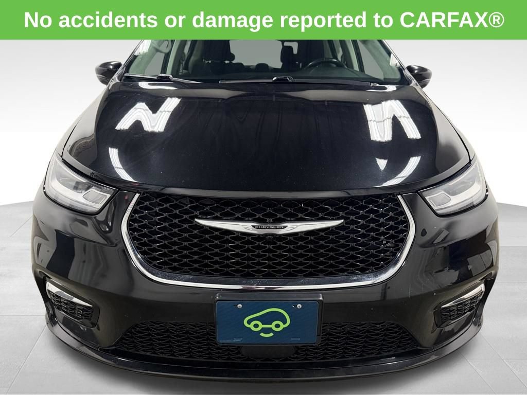 Used 2021 Chrysler Pacifica Touring w/ Cold Weather Group FWD image 5