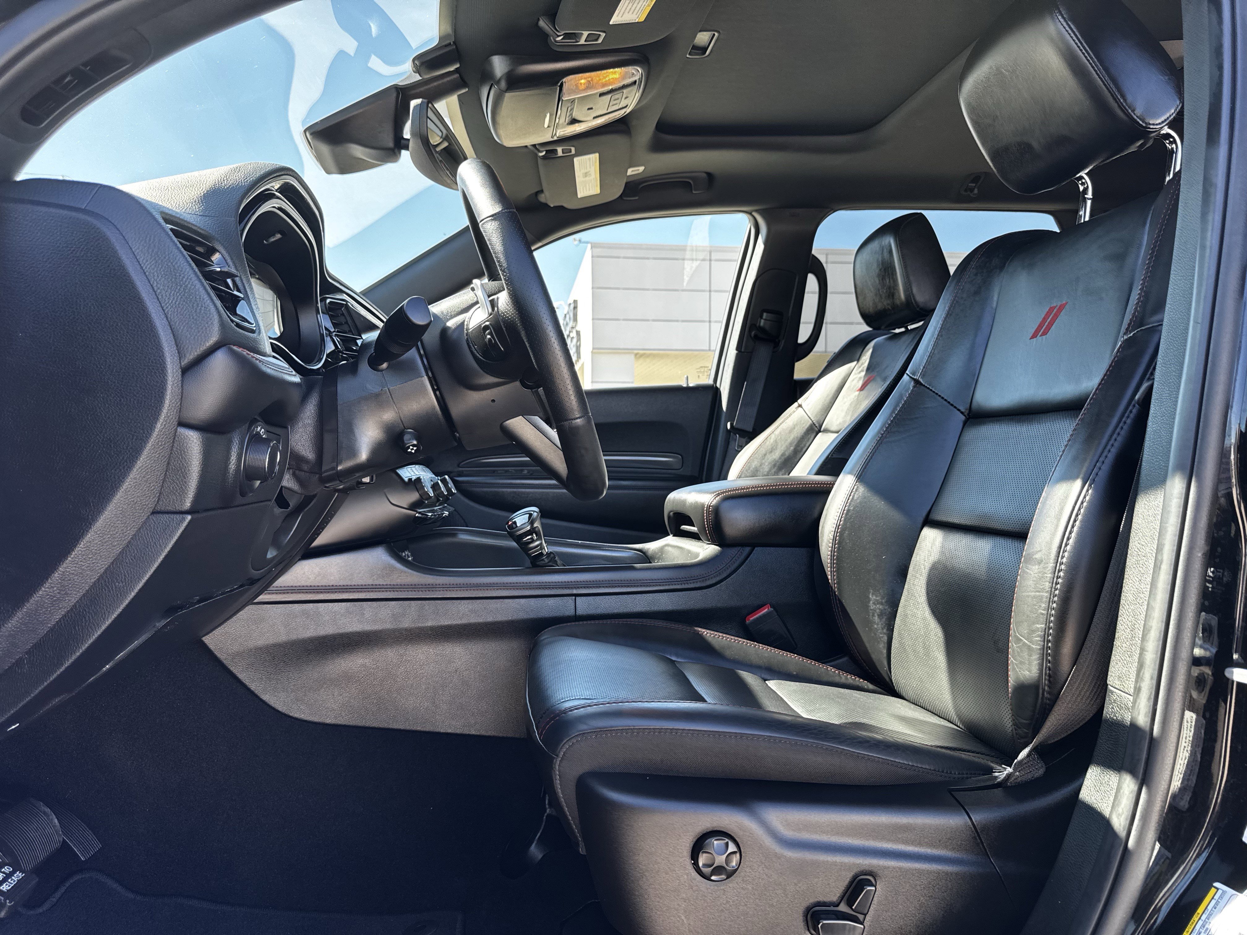 Used 2025 Dodge Durango GT image 30