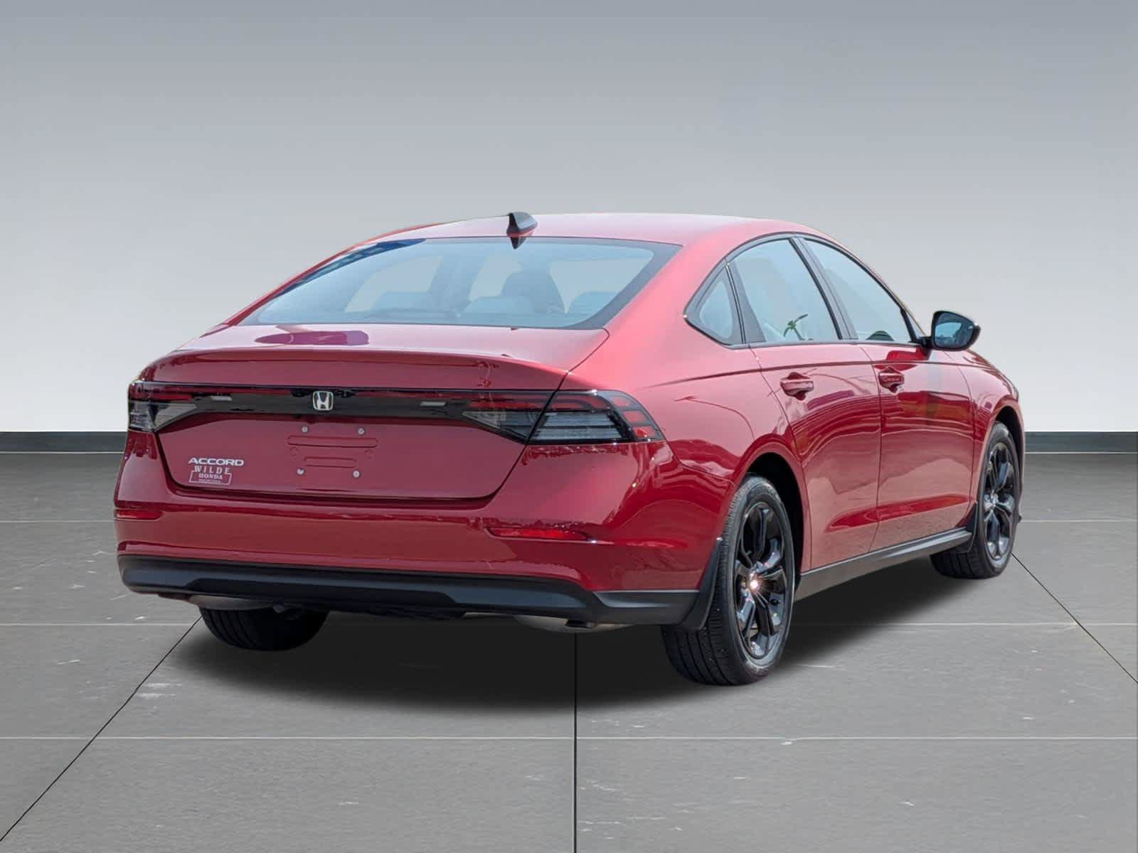 Used 2025 Honda Accord SE image 5