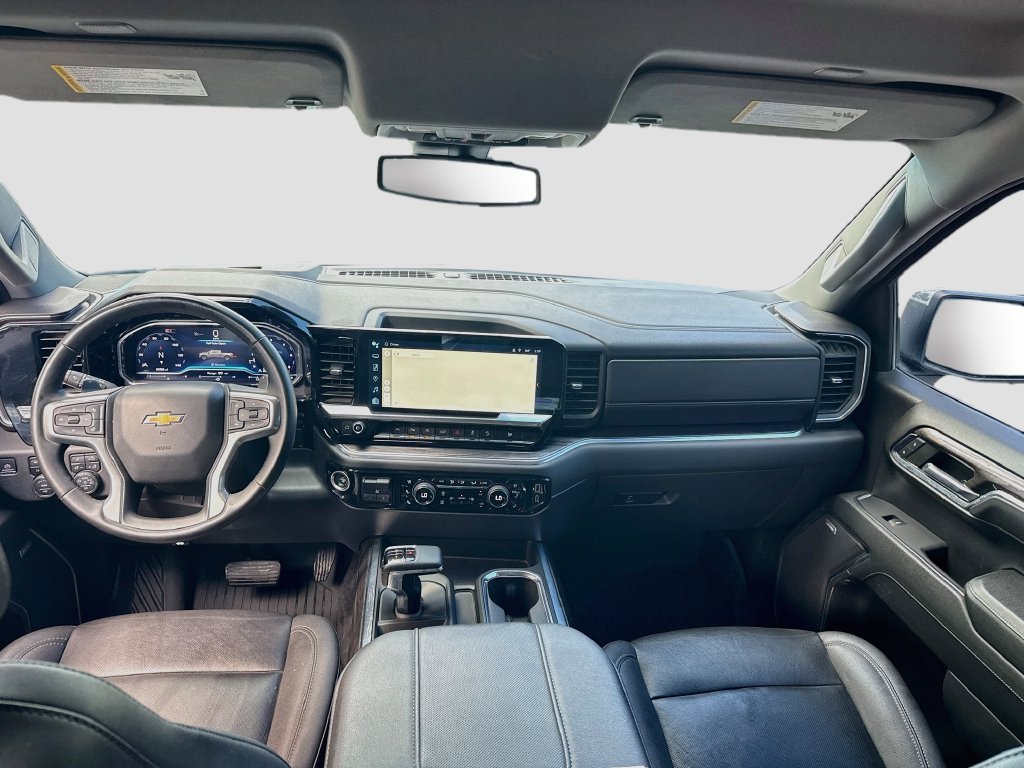 Used 2024 Chevrolet Silverado 1500 LTZ AWD/4WD image 25